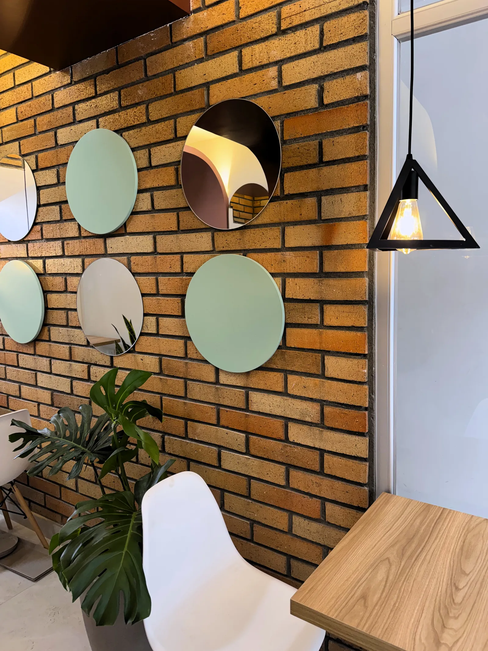 Crepeland — Crepeland 11 · Anthara, Loja