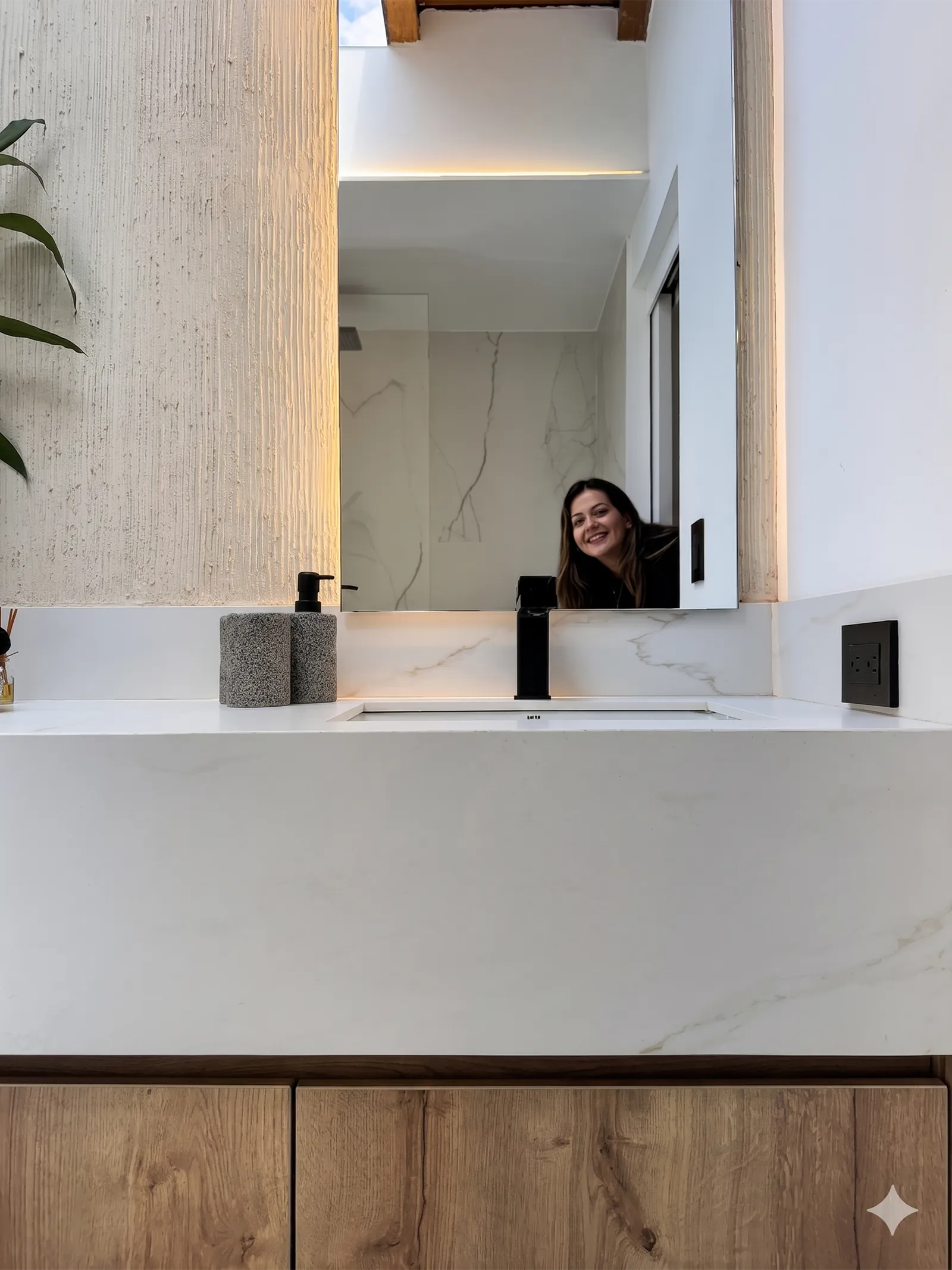 Suite 01 — Suite01 Bano 01 · Anthara, Loja